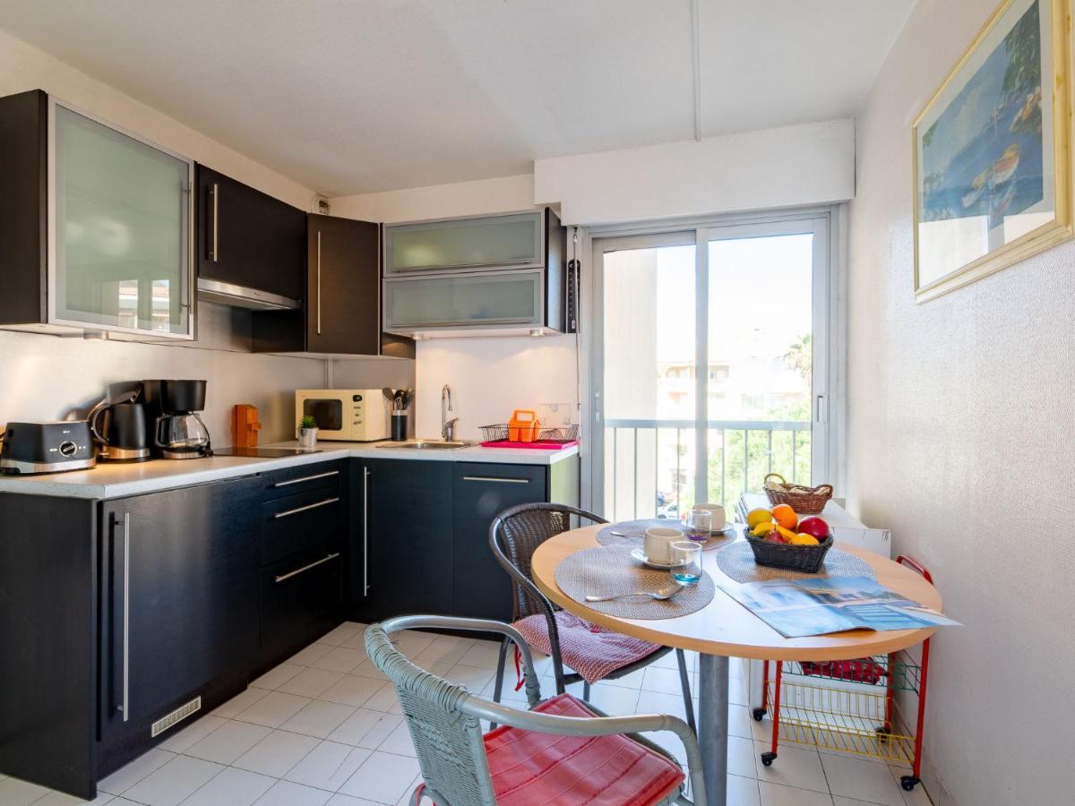 Apartment Le Capitole-3 Fréjus Esterno foto