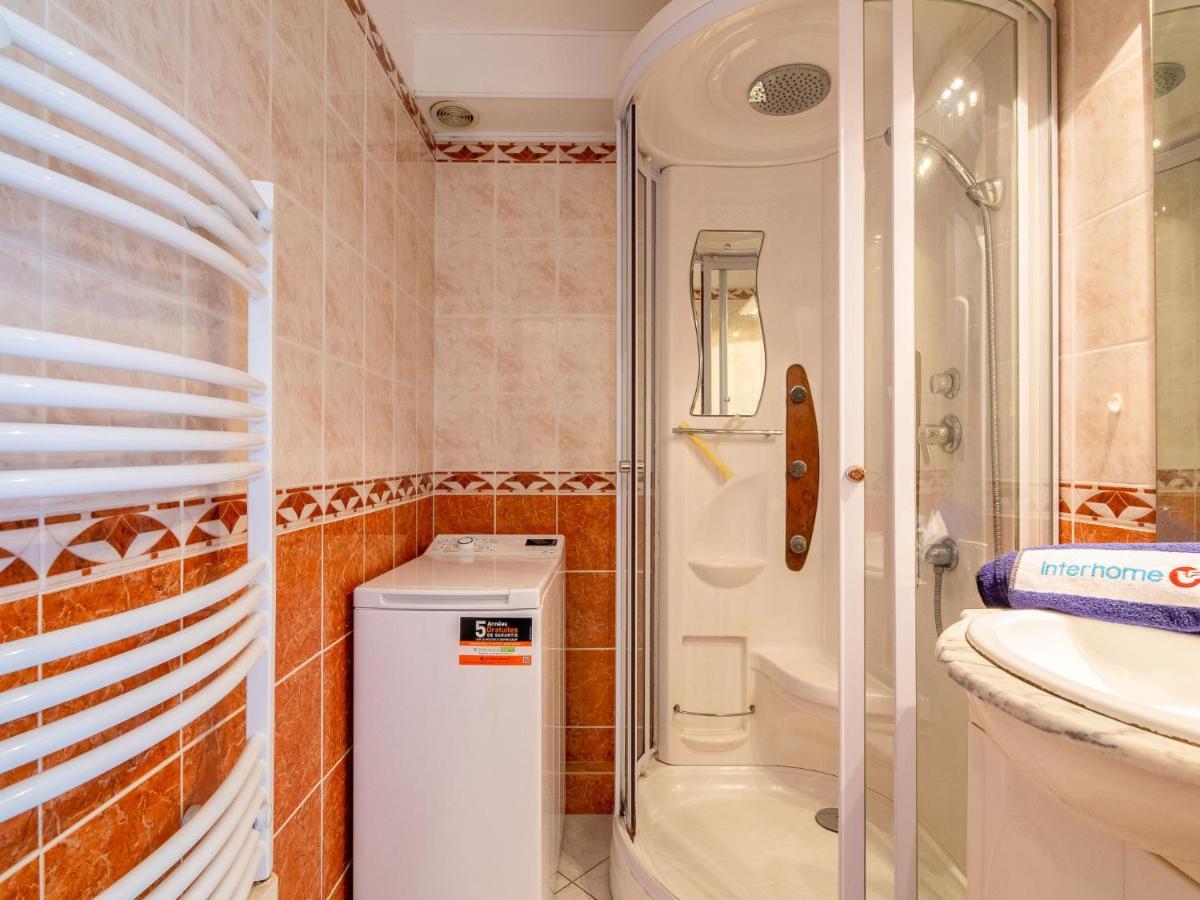 Apartment Le Capitole-3 Fréjus Esterno foto