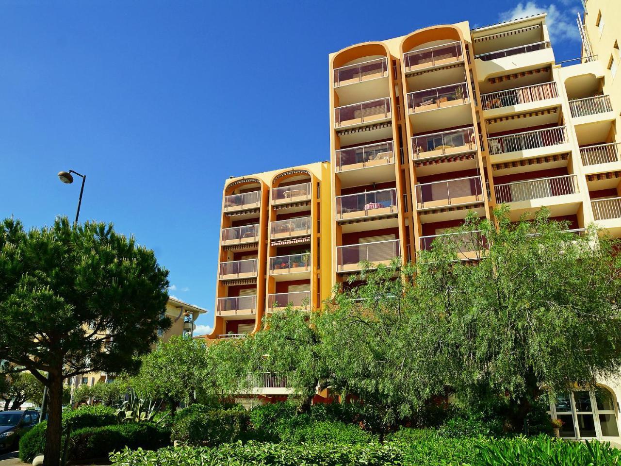Apartment Le Capitole-3 Fréjus Esterno foto